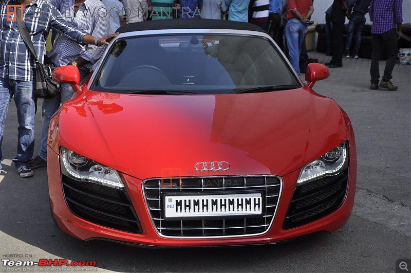 Bollywood Stars and their Cars-saifonthesetsofextrainnings_596817.jpg