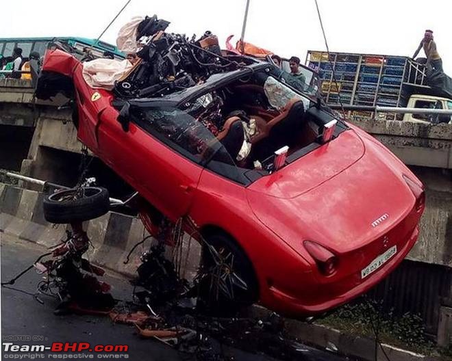 Fatal Ferrari California accident in Kolkata-03thrdferrari.jpg