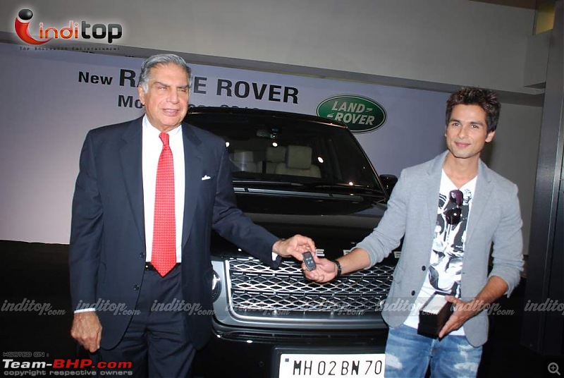 Bollywood Stars and their Cars-shahid20kapoor20at20range20rover20event20202.jpg