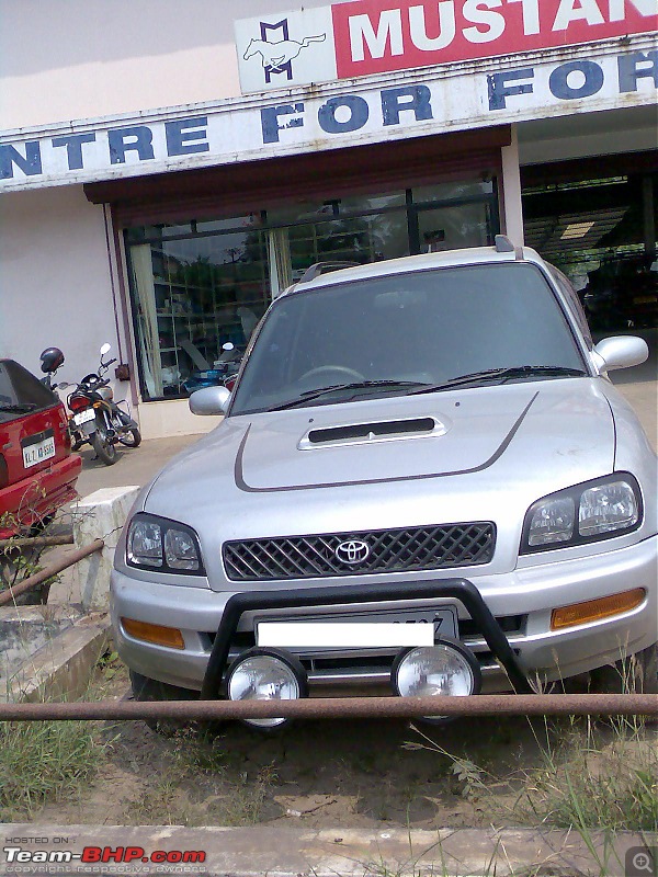 Supercars & Imports : Kerala-rav4-2.jpg