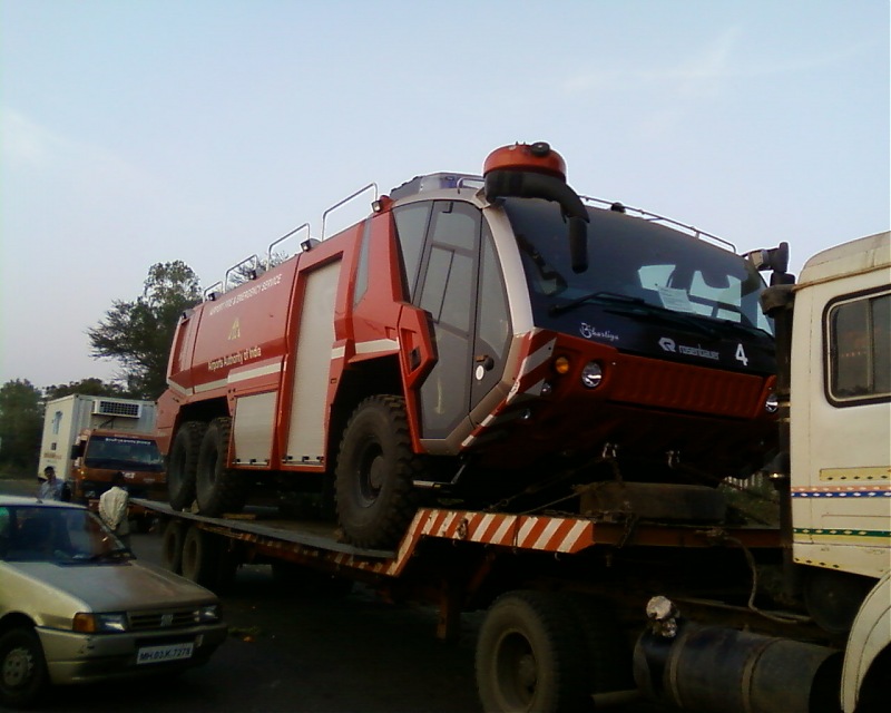 Rosenbauer Panther - Delhi, Chennai, Cal & Mumbai Airports-photo0132.jpg