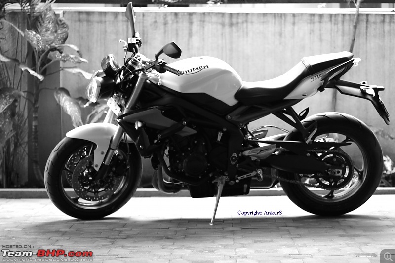 2015 Triumph Street Triple: An unexpected addition-01.-full-profile_bw_2.jpg