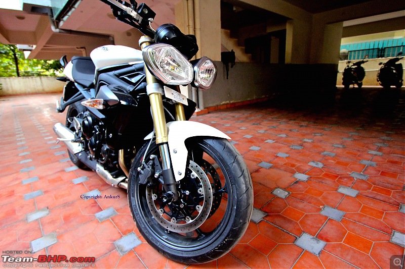 2015 Triumph Street Triple: An unexpected addition-08.-front-3qtr-view_right_2.jpg