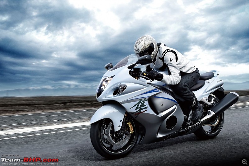 Suzuki starts local assembly of Hayabusa. Price - Rs. 13.57 lakh-gsx1300ral6_action3.jpg