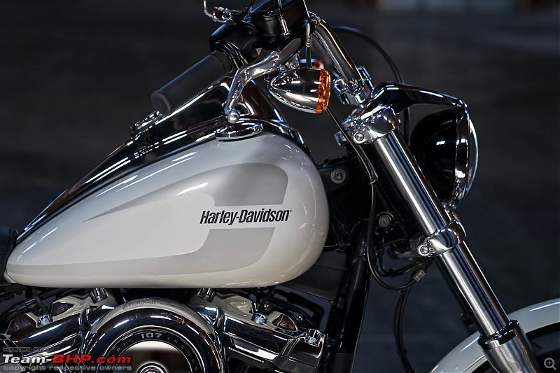 Harley-Davidson 2018 Softail Deluxe, Low Rider launched-softailloweridergallery4.jpg