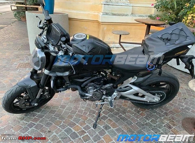 Next-gen Ducati Monster spied-20201201_233948.jpg