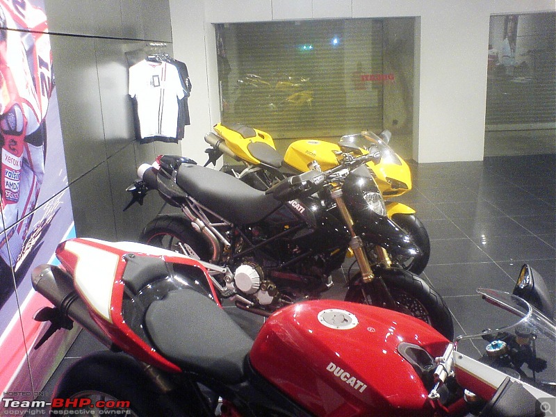 Ducati opens Shop in Mumbai. EDIT: And now in Gurgaon-dsc00514.jpg