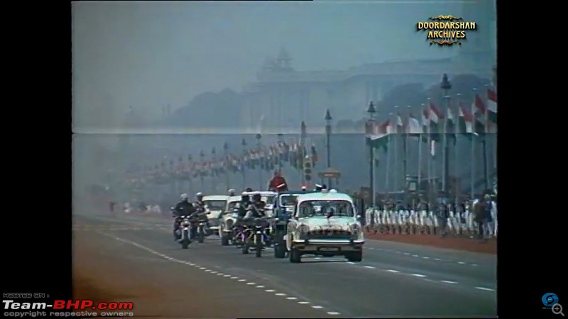 1984 Republic Day Parade | Indian Army using some nice big motorcycles-2.jpeg