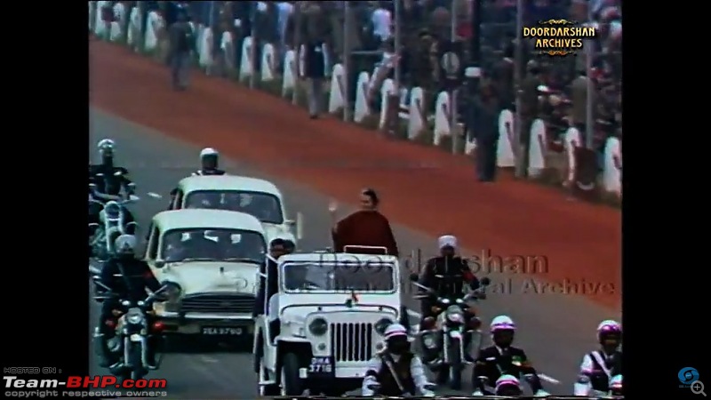 1984 Republic Day Parade | Indian Army using some nice big motorcycles-3.jpeg
