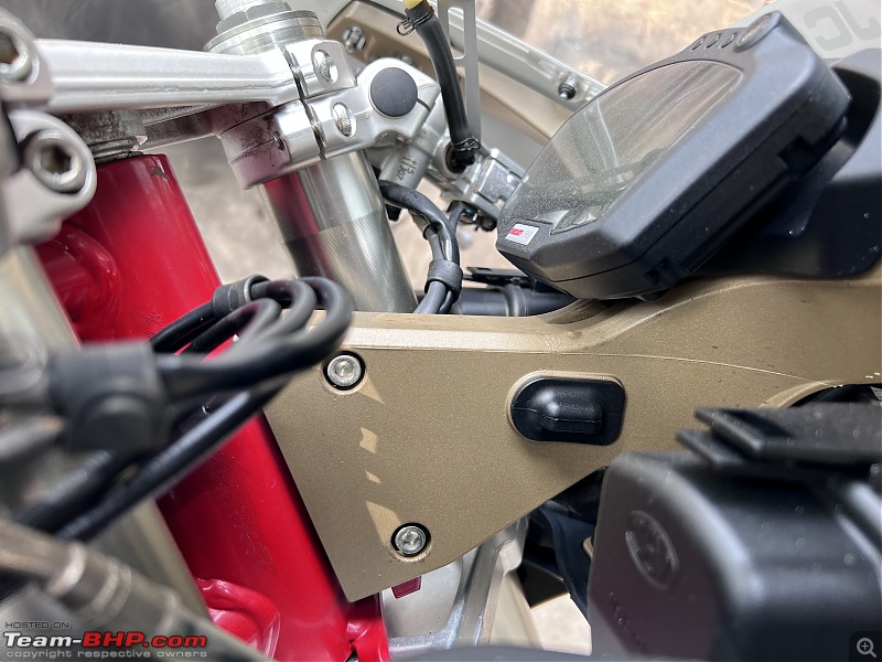 Ducati 848 EVO Corse Review | Story of Bianca-7c3a9cbdfba641edb38162c362888f56.jpeg