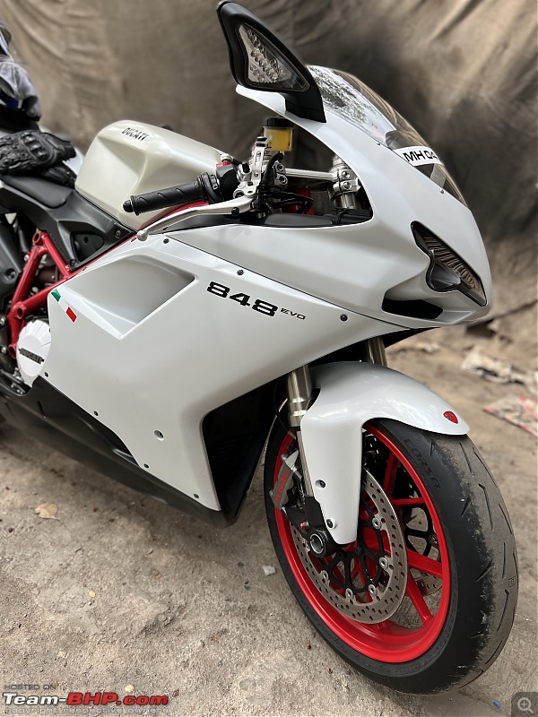 Ducati 848 EVO Corse Review | Story of Bianca-52211916e9854b998802a2f9a2a6b79b.jpeg