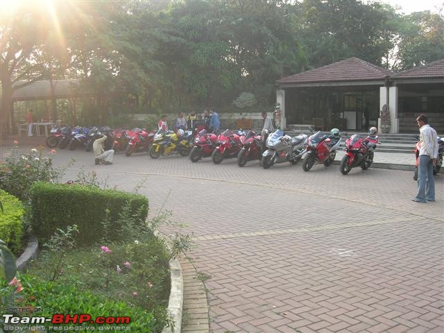 Superbikes spotted in India-dscn2728-small.jpg