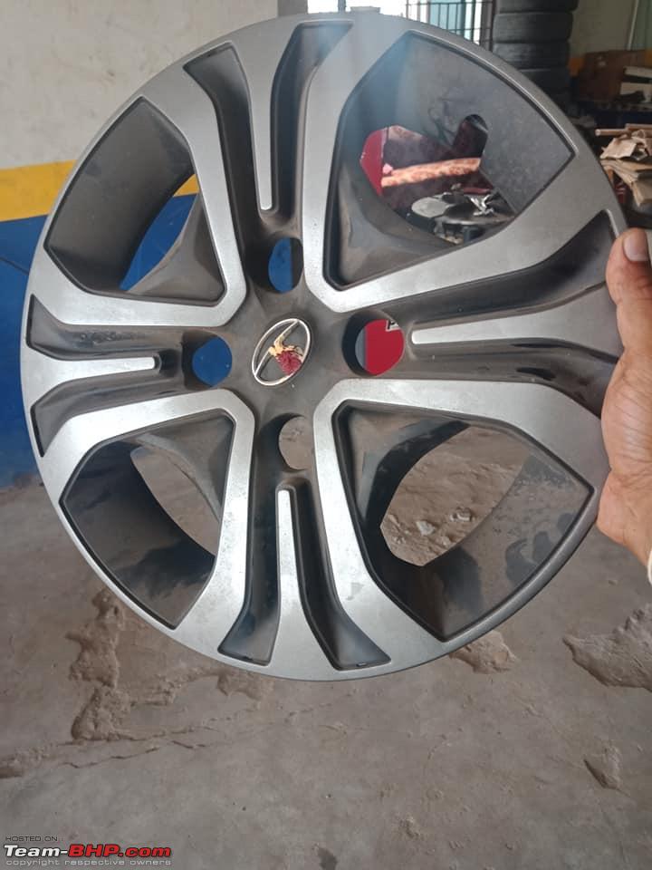 Tata's "DurAlloy Wheel" is actually a steel rim with a plastic wheel cap! -  Team-BHP