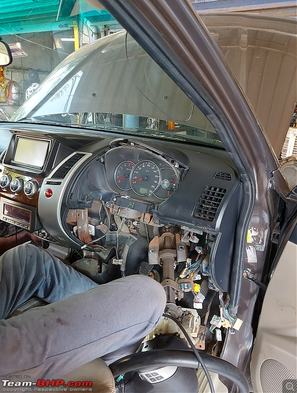 Mitsubishi Pajero Sport | Diagnosing an Ultra-Low Leak in the Aircon System-pajerosport_steeringcolumn_lowered.jpg