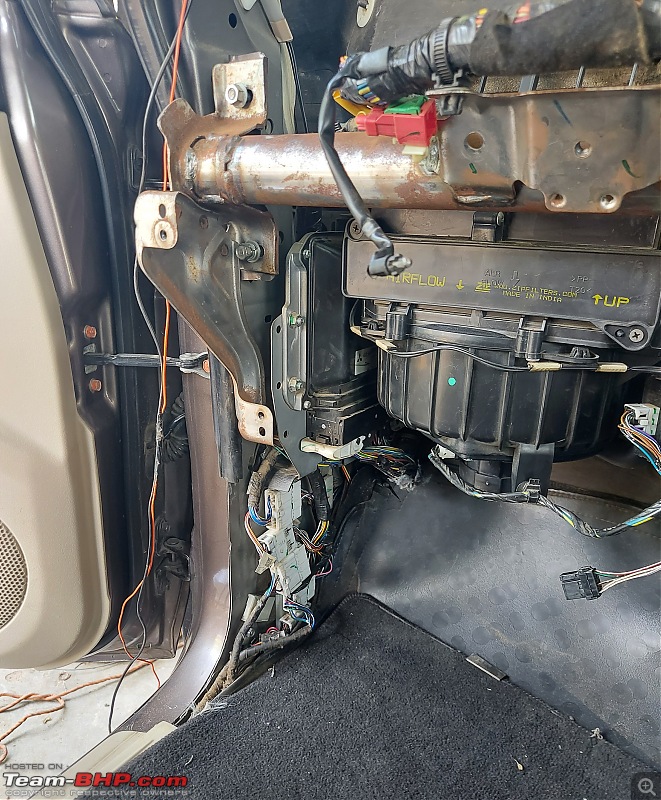 Mitsubishi Pajero Sport | Diagnosing an Ultra-Low Leak in the Aircon System-pajerosport_dashbeam_fitmentwip.jpg