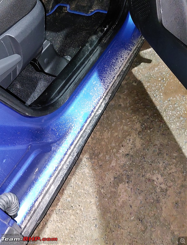 Design defect! Mud & dirt getting deposited behind Renault Kiger tail-lights-20210928_192033.jpg