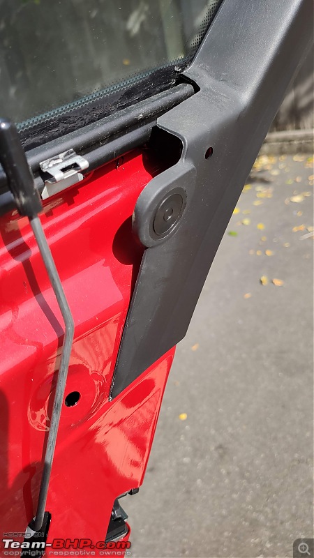 Failing rear door frame rubber seal on my BMW 3-Series (F30)-img_20230416_123753.jpg