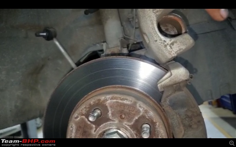 When do brake discs require replacement?-front_l_disk_side.jpg