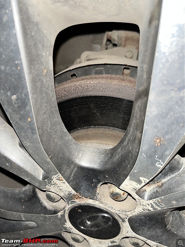 When do brake discs require replacement?-img1148.jpg