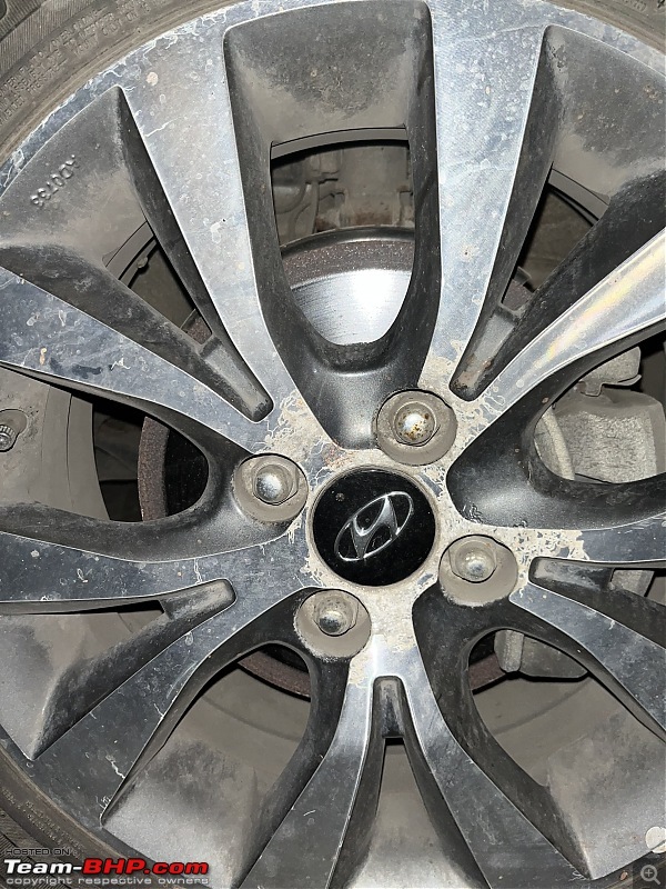 When do brake discs require replacement?-img1159.jpg