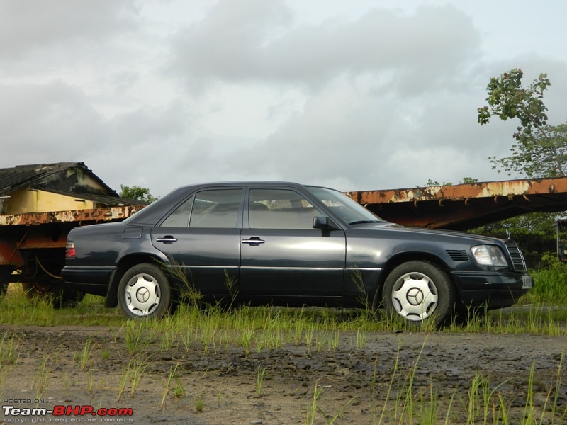 The legendary W124 comes home - Mercedes E250D-t7.jpg