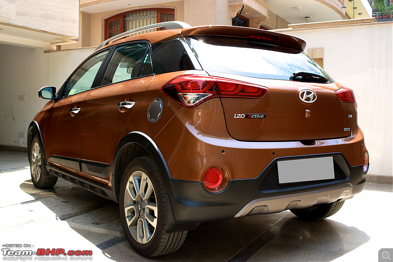 My Earth-Brown Hyundai i20 Active 1.4L CRDi SX-out.png