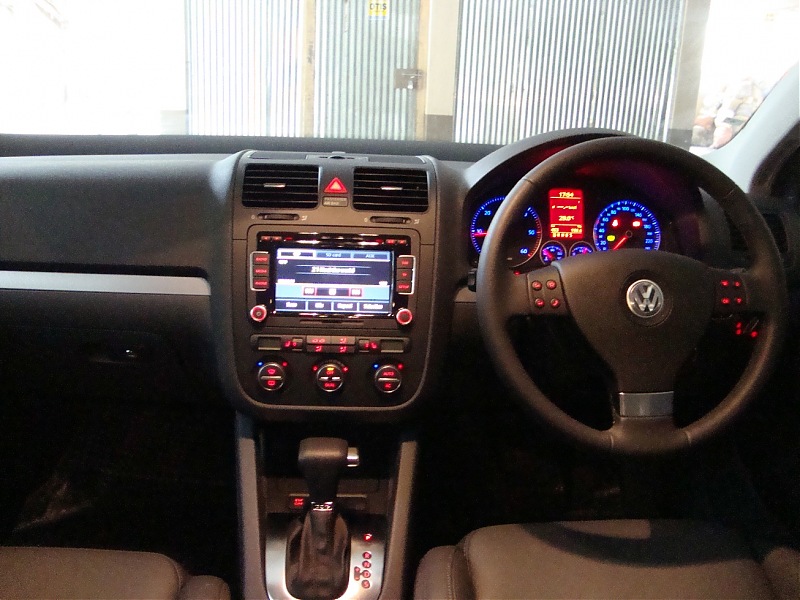 VW Jetta 1.9TDI Comfortline-1.jpg