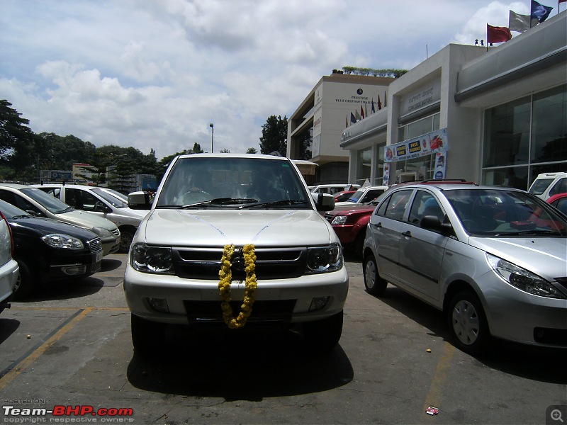 Finally my Bull comes home. A TATA Safari 2.2 VTT Ex 4X2 Pearl White-dscf1354.jpg