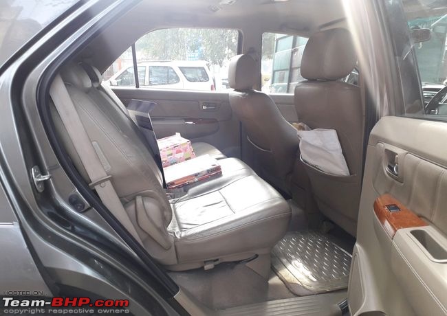 Review: 1st-gen Toyota Fortuner-interiorfromrearright_1575439535.jpg