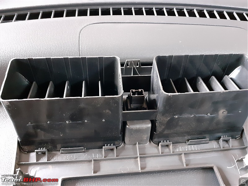 My experience with cheap pre-owned cars-4-ac-vents.jpg