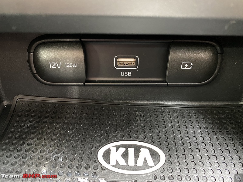 Ownership Review | My Kia Seltos 1.5L HTK+ Diesel AT | EDIT: Sold at 46,000 km-usb_charger.jpg