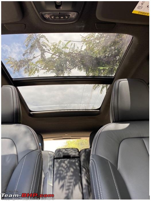 Volvo XC40 Review | My new ride-sunroof.jpg