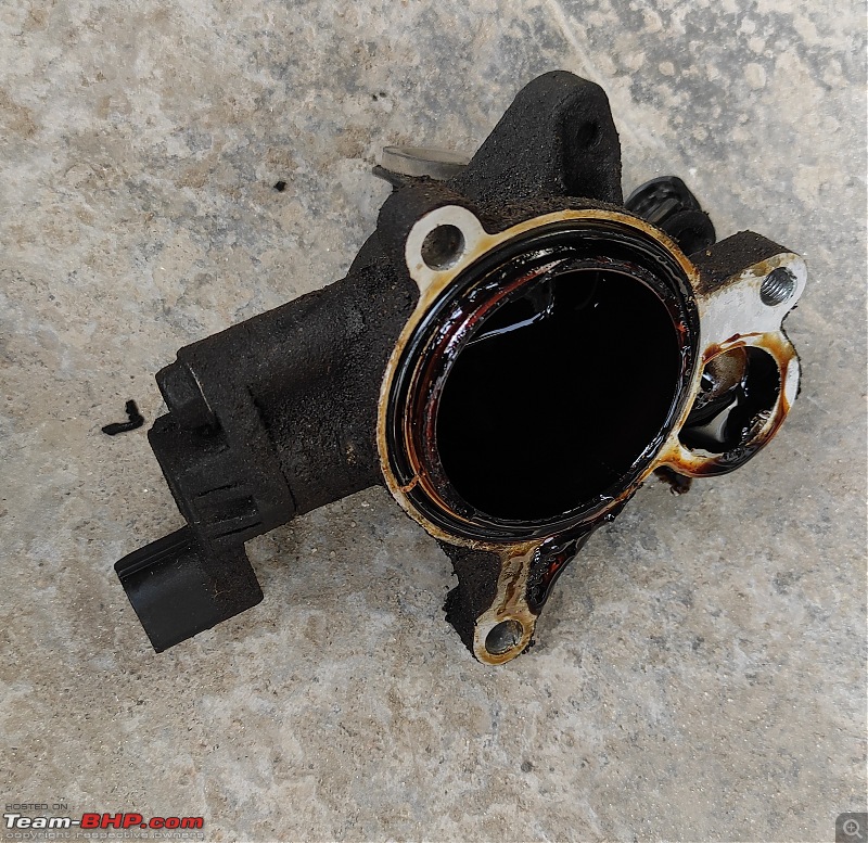 My experience with cheap pre-owned cars-oil-leak-3.jpg