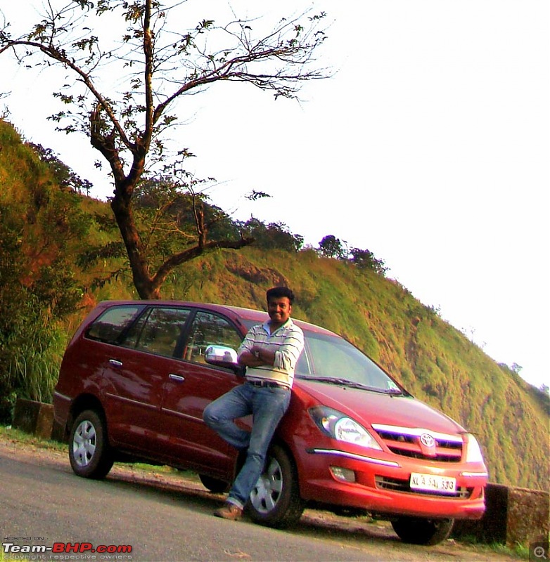 My new home on highways - simpson red Toyota Innova-dsc07430.jpg