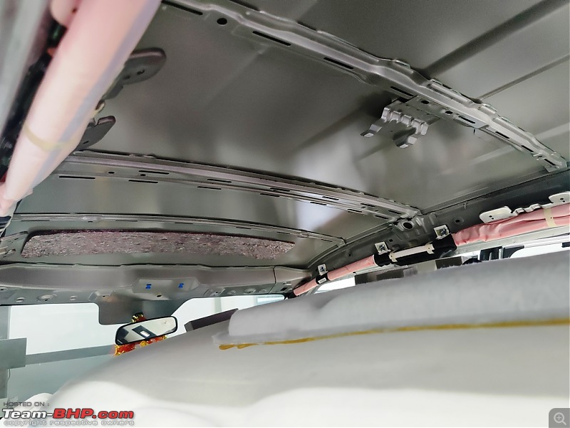 Kia Carens 1.4L Petrol Manual | Ownership Review | 20,000 kms up!-roof.jpg