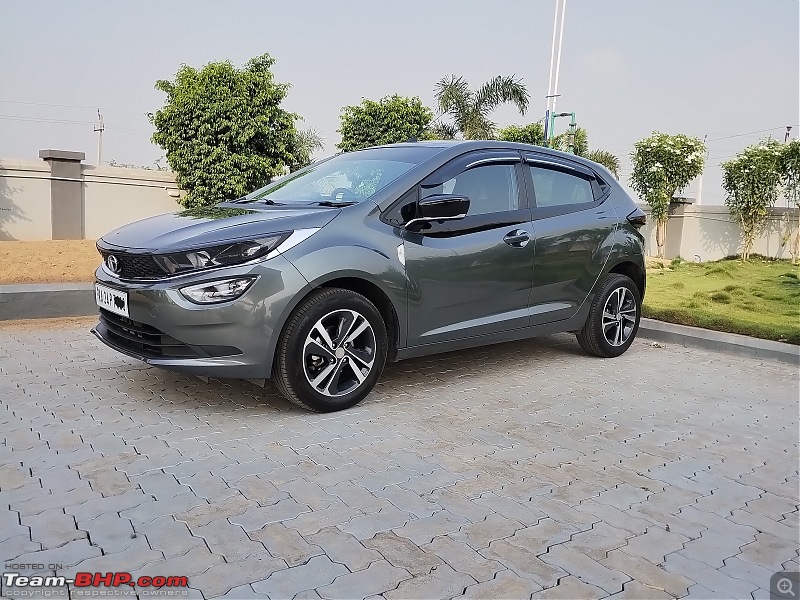 Tata Altroz Diesel Review | Pros, Cons & AC software update woes-front-passenger-view.jpg