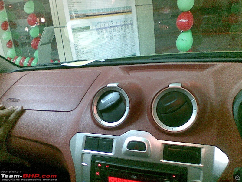 Review: 1st-gen Ford Figo (2010)-26022010007.jpg