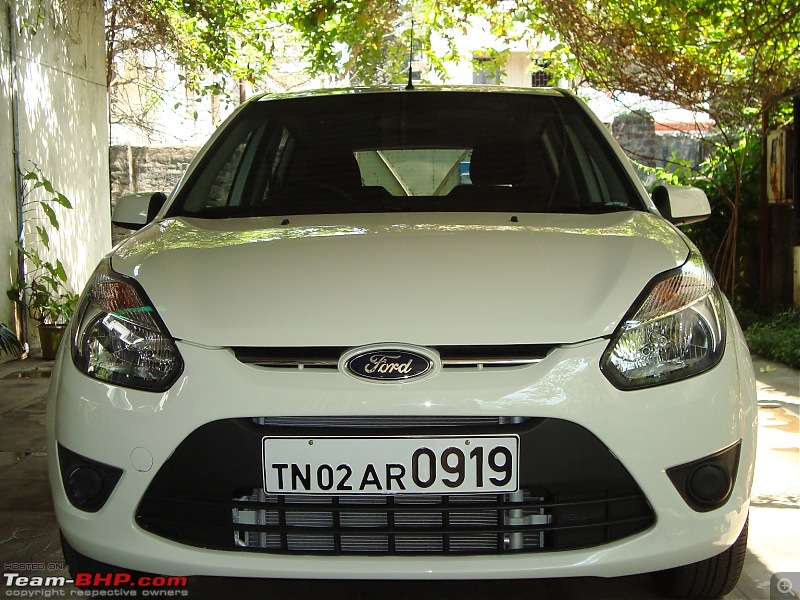 Review: 1st-gen Ford Figo (2010)-front.jpg