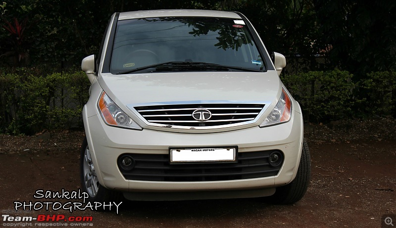 Tata Aria Pride 4x4 : White Exterior with Black Interiors-img_0543x_001.jpg