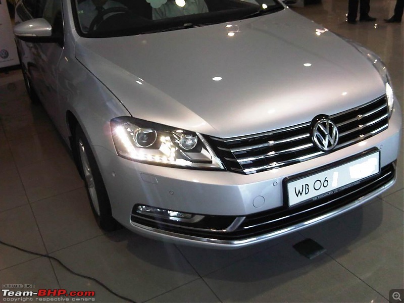 Driven: The 2011 Volkswagen Passat-defr.jpg