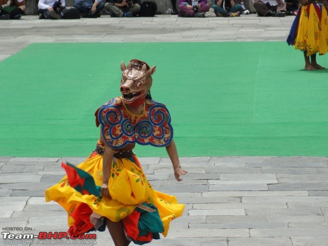 Bhutan : Mountains, Monasteries, Monks and more...-dsc08037-small.jpg