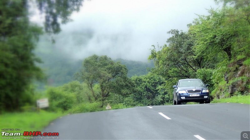 Malshej during the monsoons: One day escapade of two jobless BHPians-car-1.jpg