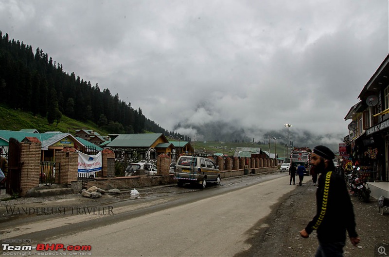 Wanderlust Traveller: Srinagar and Leh in a taxi-suh_3183.jpg