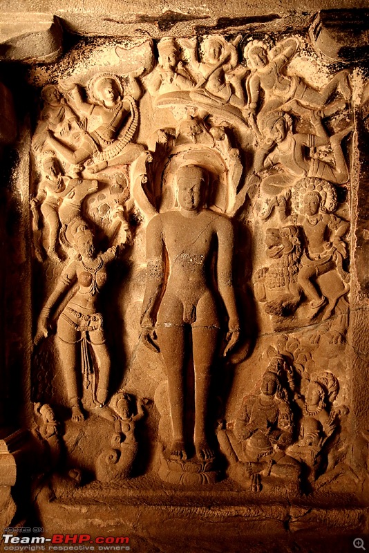 Cave 19: Buddha in different poses on pillars. Ajanta Caves, Aurangabad,  Maharashtra, India Stock Photo - Alamy