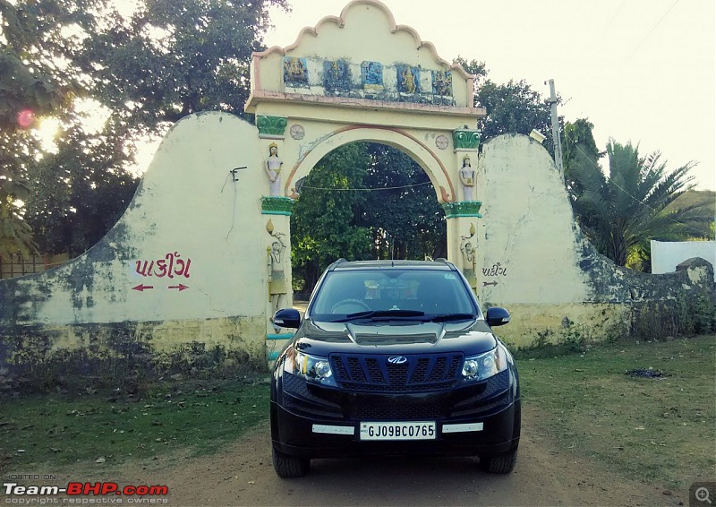 At the International Border - With an XUV500 to International Border Pillar No. 609-dm2.jpg