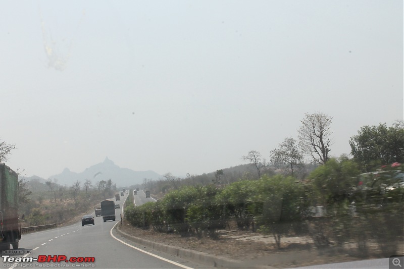 Burning up the road - Ahmedabad to Goa-road-1.jpg