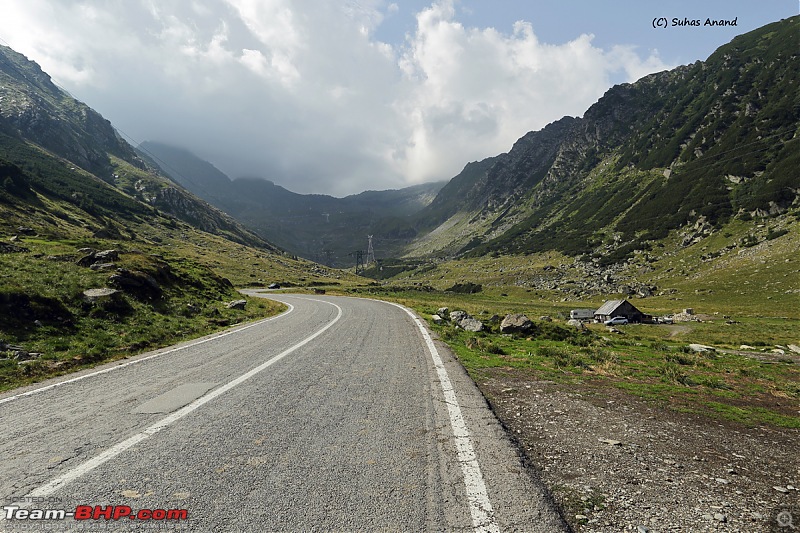 Driving on the best road in the world : Transfăgărășan-transfagarasan-start.jpg