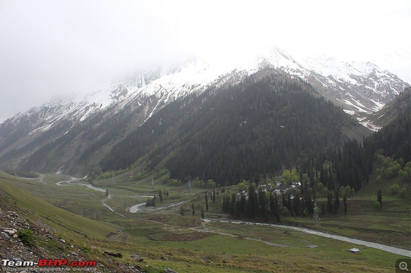 Ladakh: Four Idiots & One XUV500-84.jpg