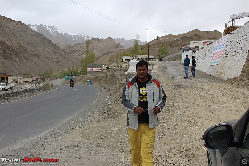 Ladakh: Four Idiots & One XUV500-160.jpg