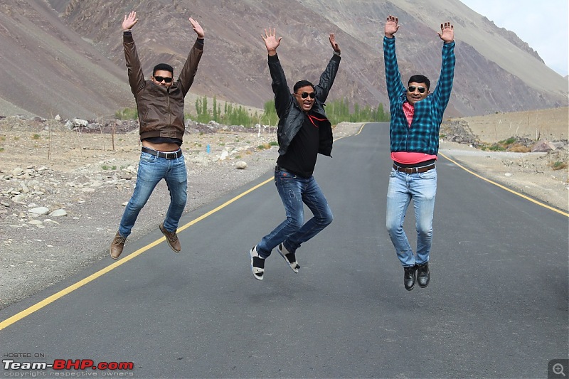 Ladakh: Four Idiots & One XUV500-174.jpg